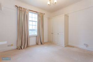 Bedroom- click for photo gallery